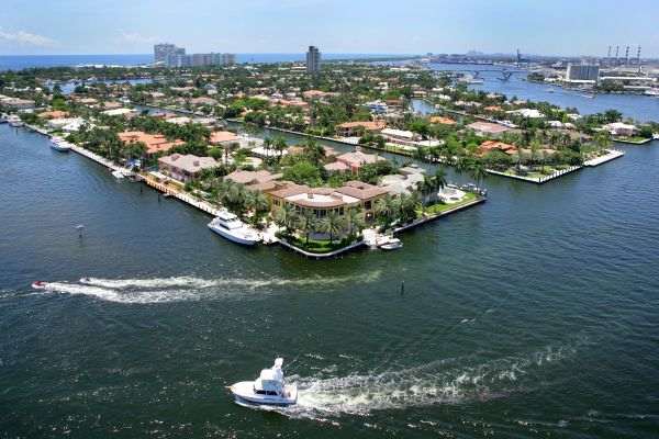 Harbor Beach waterfront homes for sale in Fort Lauderdale, fl